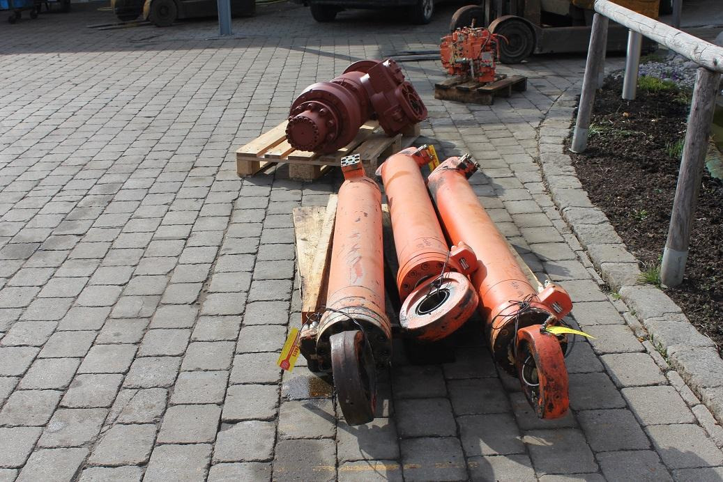 Atlas 1804 - Hidravlični cilinder za Gradbeni stroj: slika 4 Atlas 1804 - Hidravlični cilinder za Gradbeni stroj: slika 4