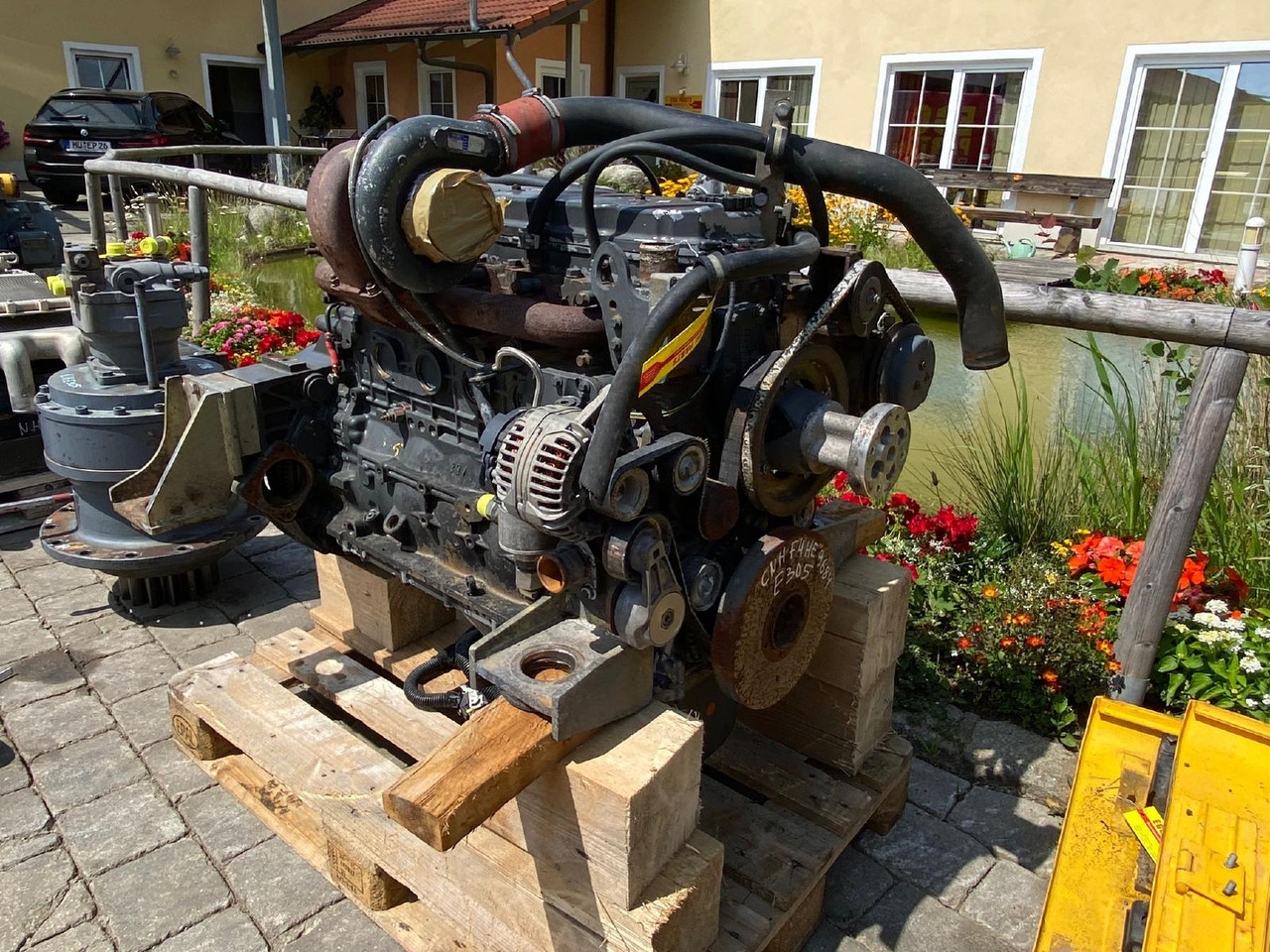 CNH F4HE9684H aus New Holland E 305 - Motor za Gradbeni stroj: slika 2 CNH F4HE9684H aus New Holland E 305 - Motor za Gradbeni stroj: slika 2
