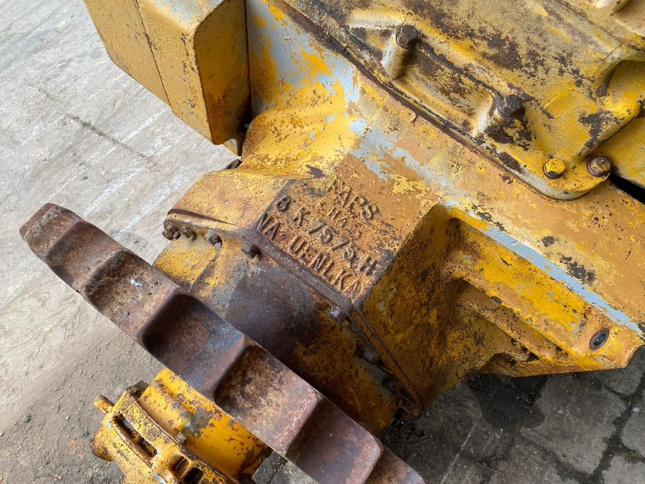 Caterpillar CAT D 951 - Menjalnik za Gradbeni stroj: slika 3 Caterpillar CAT D 951 - Menjalnik za Gradbeni stroj: slika 3