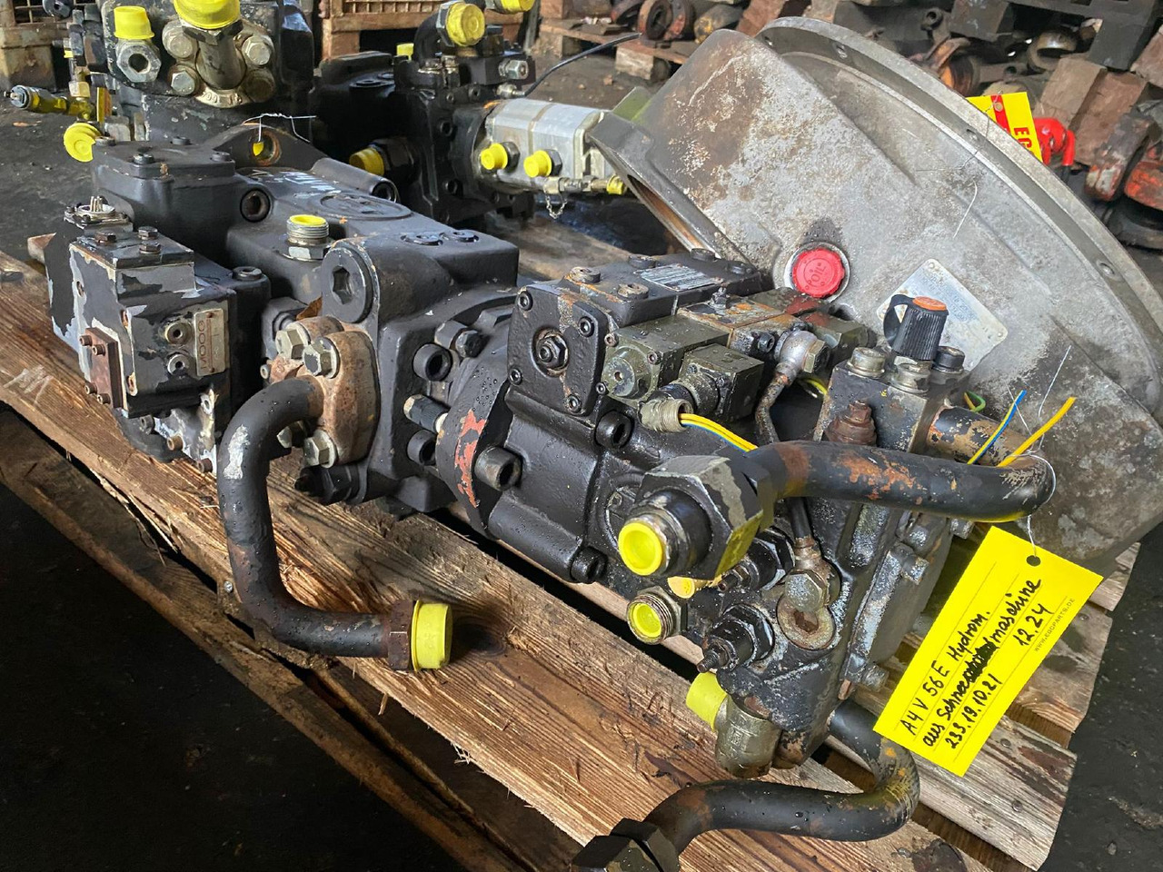 Hydromatik A4V56, A4V125 aus Kässbohrer PB 240D - Hidravlika za Komunalno/ Posebno vozilo: slika 1 Hydromatik A4V56, A4V125 aus Kässbohrer PB 240D - Hidravlika za Komunalno/ Posebno vozilo: slika 1
