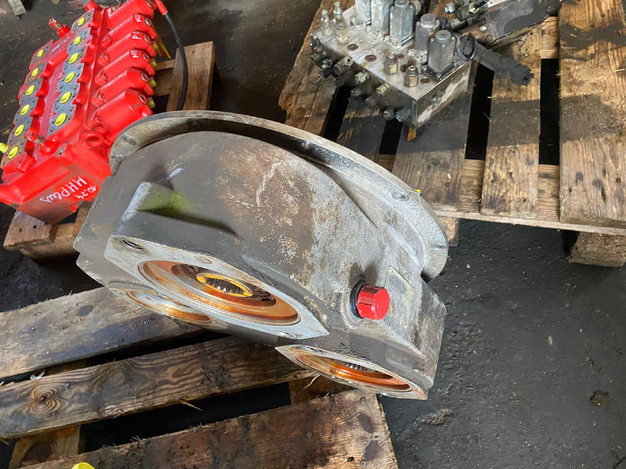 Kässbohrer PB 240D - Hidravlika za Komunalno/ Posebno vozilo: slika 3 Kässbohrer PB 240D - Hidravlika za Komunalno/ Posebno vozilo: slika 3