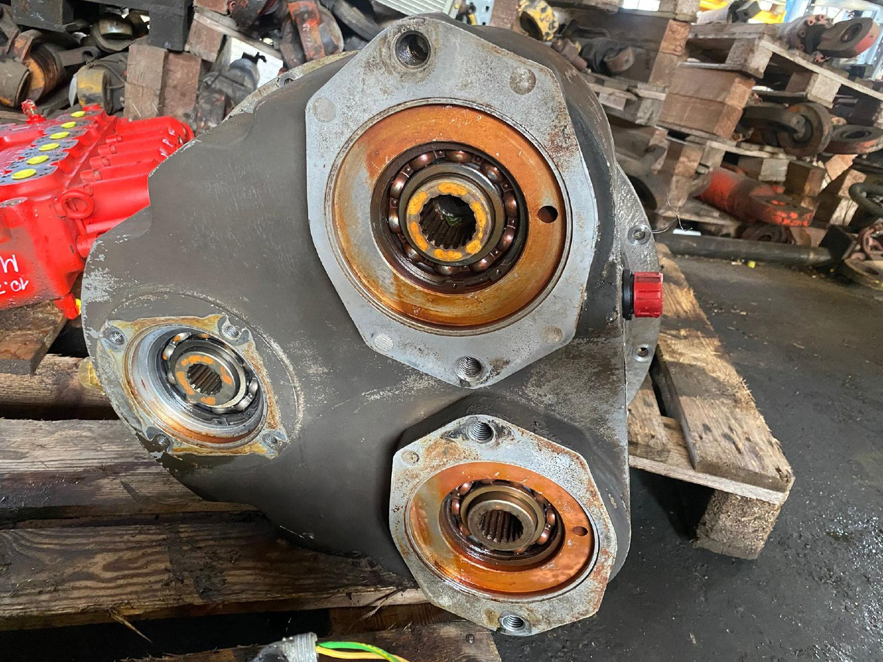 Kässbohrer PB 240D - Hidravlika za Komunalno/ Posebno vozilo: slika 4 Kässbohrer PB 240D - Hidravlika za Komunalno/ Posebno vozilo: slika 4