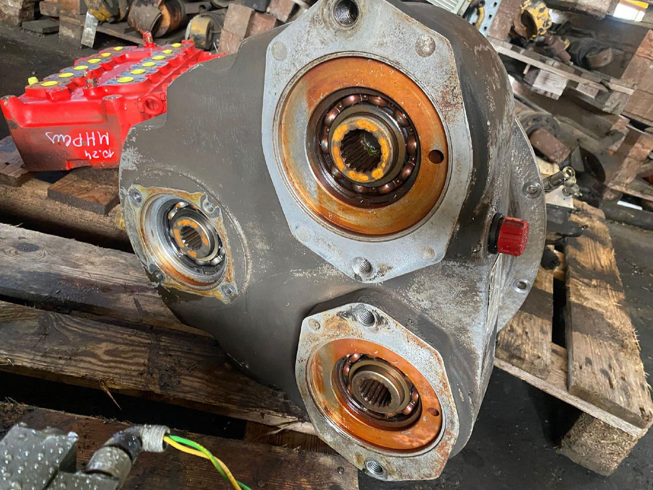 Kässbohrer PB 240D - Hidravlika za Komunalno/ Posebno vozilo: slika 2 Kässbohrer PB 240D - Hidravlika za Komunalno/ Posebno vozilo: slika 2