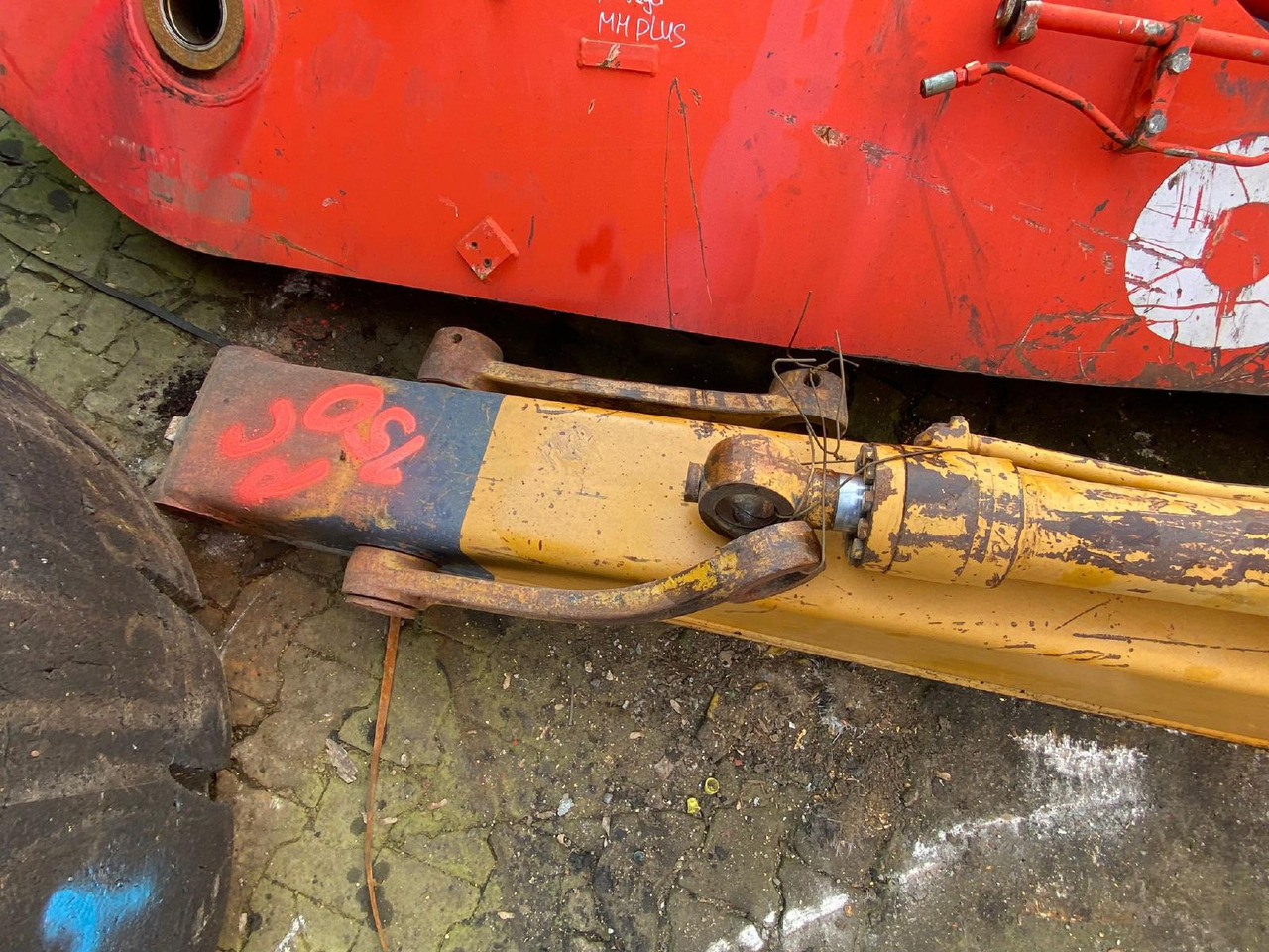 Komatsu PC 150 - Roka: slika 4 Komatsu PC 150 - Roka: slika 4