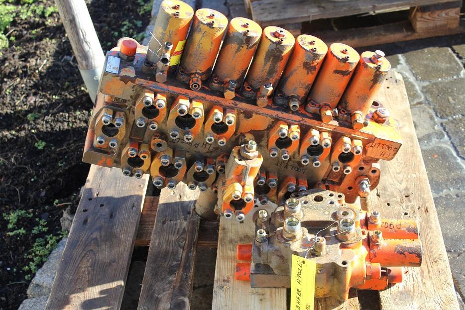 Liebherr A 902 LIT - Hidravlični ventil za Gradbeni stroj: slika 1 Liebherr A 902 LIT - Hidravlični ventil za Gradbeni stroj: slika 1