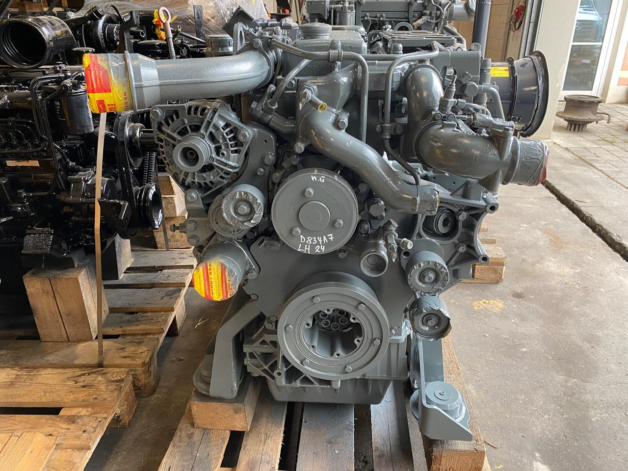 Liebherr D 834 A7 aus LH24 - Motor za Gradbeni stroj: slika 2 Liebherr D 834 A7 aus LH24 - Motor za Gradbeni stroj: slika 2