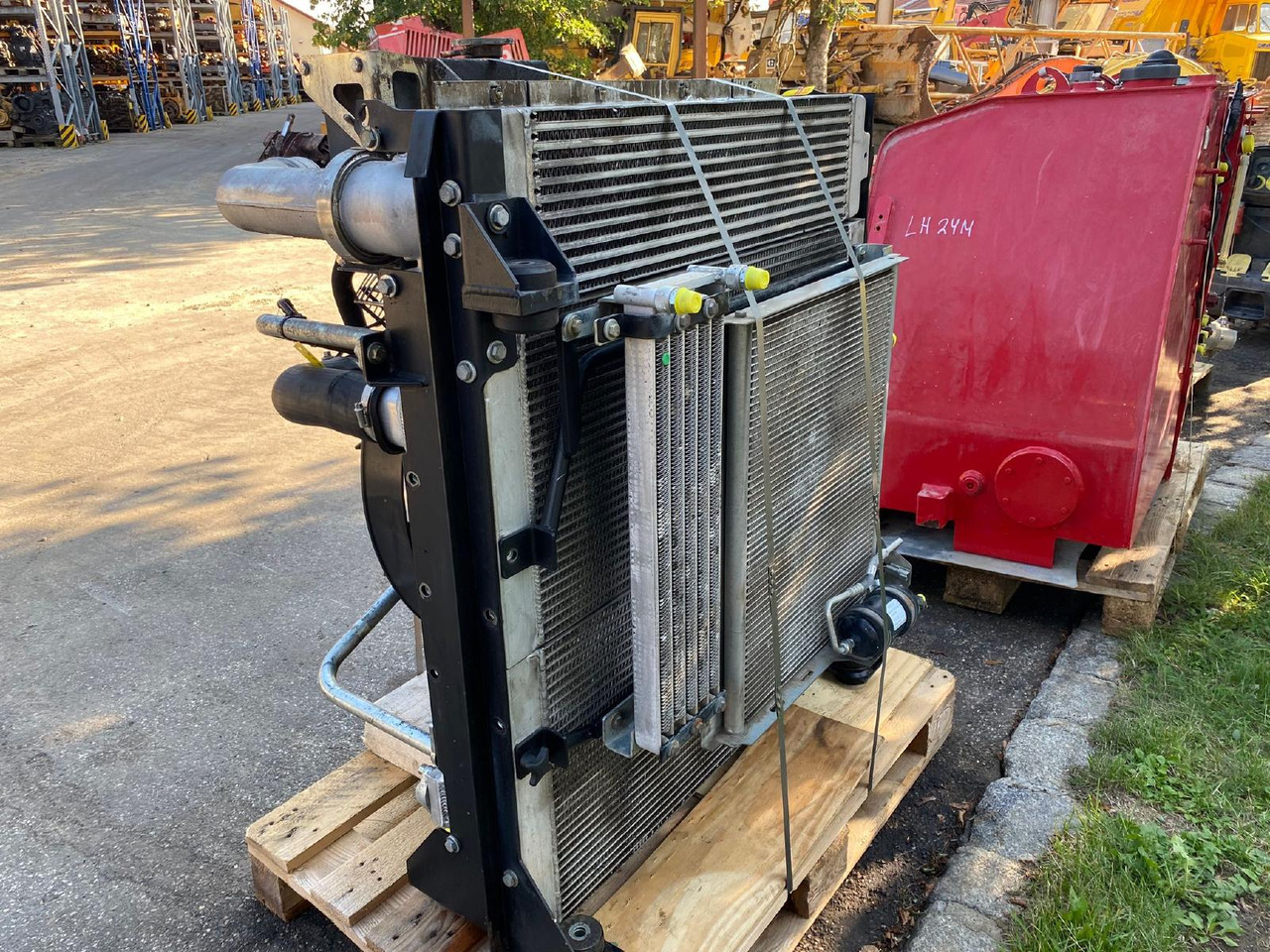 Liebherr LH 24M - Hladilni sistem za Gradbeni stroj: slika 1 Liebherr LH 24M - Hladilni sistem za Gradbeni stroj: slika 1