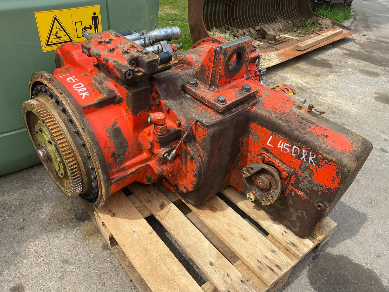 O&K Clark 15HR aus L 45 - Transmission za Kolesni nakladalec: slika 1 O&K Clark 15HR aus L 45 - Transmission za Kolesni nakladalec: slika 1