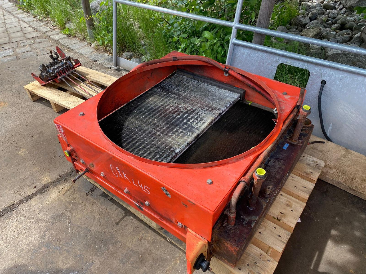 O&K L45 - Hladilnik motorja za Kolesni nakladalec: slika 2 O&K L45 - Hladilnik motorja za Kolesni nakladalec: slika 2