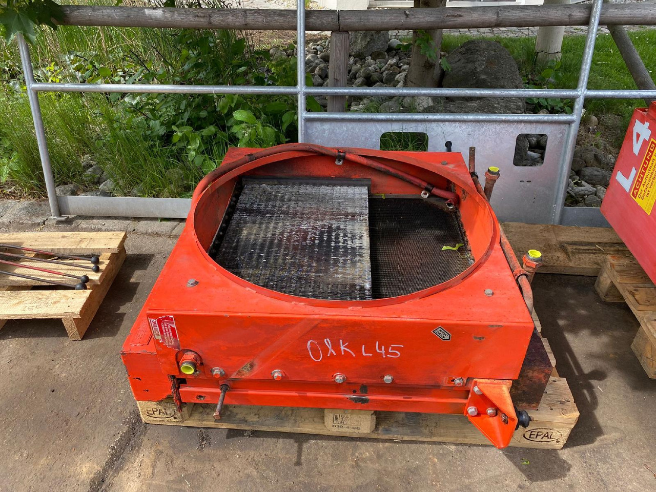 O&K L45 - Hladilnik motorja za Kolesni nakladalec: slika 1 O&K L45 - Hladilnik motorja za Kolesni nakladalec: slika 1