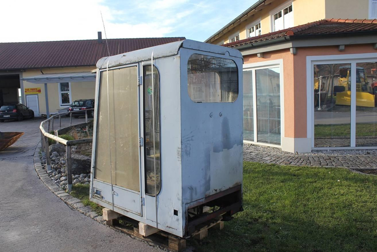 Poclain - Kabina za Gradbeni stroj: slika 4 Poclain - Kabina za Gradbeni stroj: slika 4