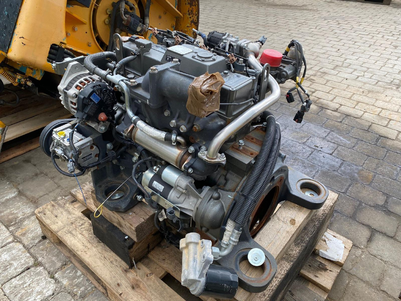 Yanmar Hitachi 4TNV 98C aus ZX 85 - Motor za Gradbeni stroj: slika 2 Yanmar Hitachi 4TNV 98C aus ZX 85 - Motor za Gradbeni stroj: slika 2