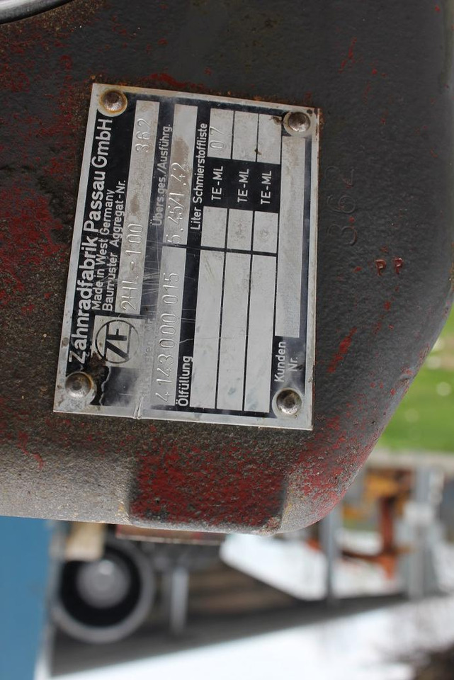 Zeppelin ZF 2HL100 aus ZM 19 - Transmission za Gradbeni stroj: slika 3 Zeppelin ZF 2HL100 aus ZM 19 - Transmission za Gradbeni stroj: slika 3