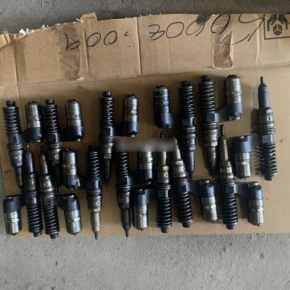 Bosch 0414701006 IVECO Stralis Euro 3,4 New Holland, Case - Injektor za Tovornjak: slika 1 Bosch 0414701006 IVECO Stralis Euro 3,4 New Holland, Case - Injektor za Tovornjak: slika 1