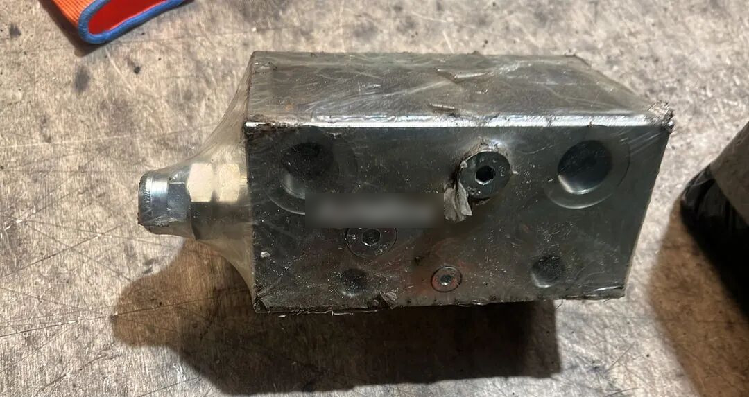 Rexroth Flow Divider R930062425 - Zavorni ventil za Tovornjak: slika 3 Rexroth Flow Divider R930062425 - Zavorni ventil za Tovornjak: slika 3