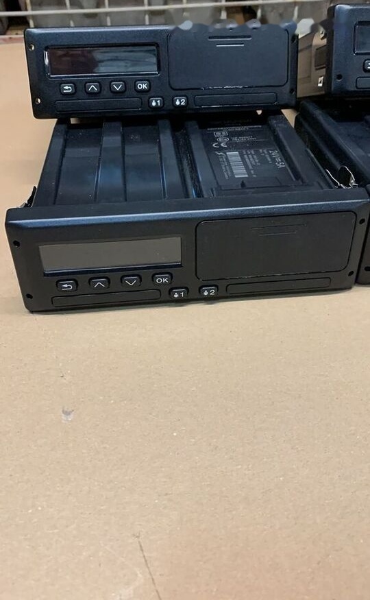 Scania NOWY 24V 5A 2918154 TYPE: SE5000-8 2918154 Scania truck - Tahograf za Tovornjak: slika 4 Scania NOWY 24V 5A 2918154 TYPE: SE5000-8 2918154 Scania truck - Tahograf za Tovornjak: slika 4