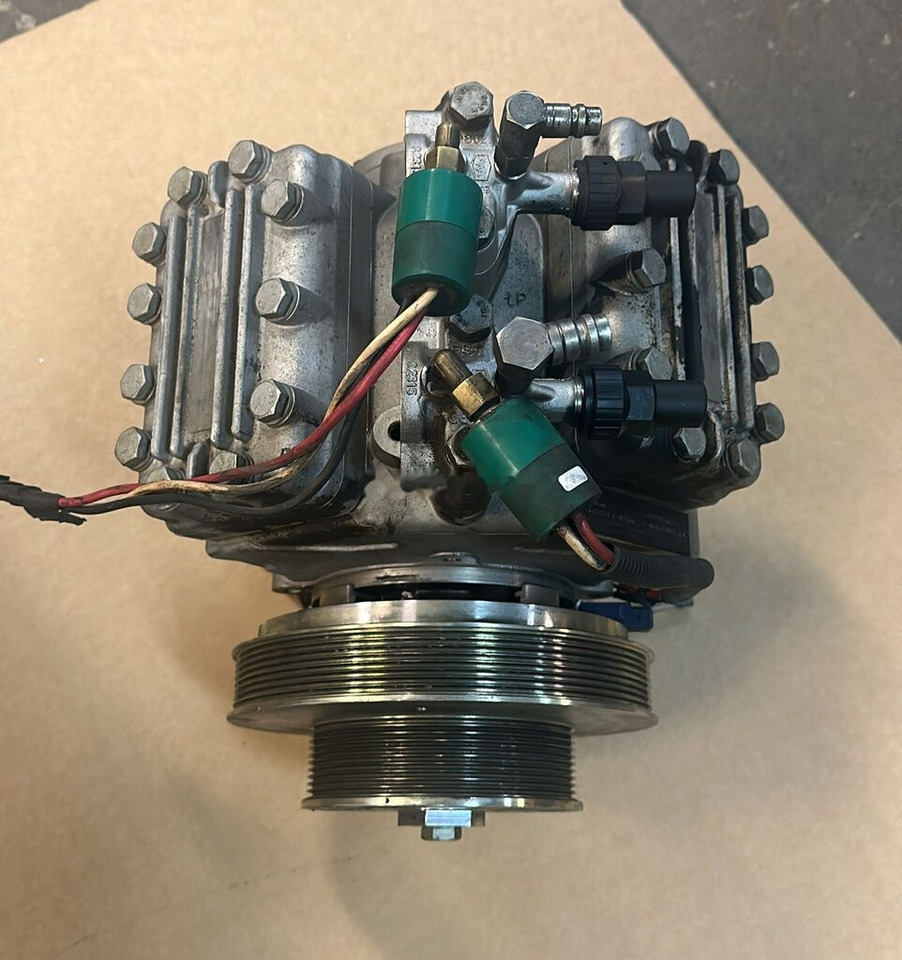 Sprężarka kompresor klimatyzacji Bock Eberspacher FKX40/470K 8862010000407 - Kompresor klime za Tovornjak: slika 5 Sprężarka kompresor klimatyzacji Bock Eberspacher FKX40/470K 8862010000407 - Kompresor klime za Tovornjak: slika 5