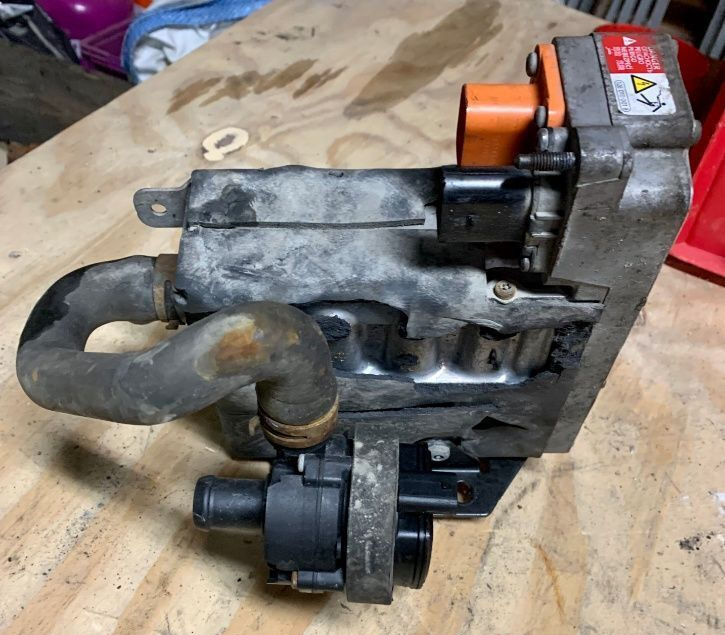 Wymiennik Ciepła Oryginał 12E.963.231B for Volkswagen GOLF VII, E-Golf automobile - Hladilnik olja za Avtomobil: slika 1 Wymiennik Ciepła Oryginał 12E.963.231B for Volkswagen GOLF VII, E-Golf automobile - Hladilnik olja za Avtomobil: slika 1