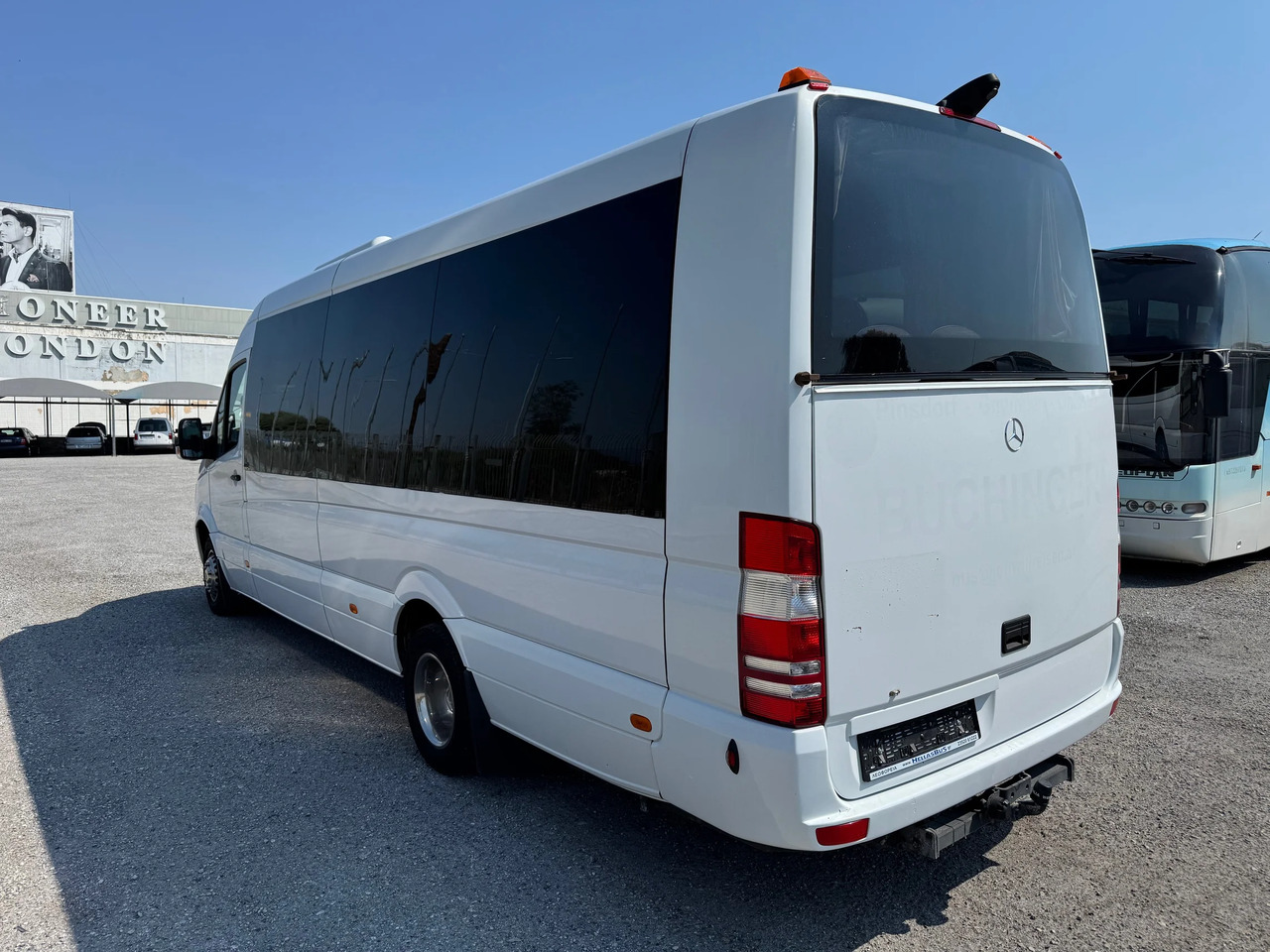 MERCEDES-BENZ SPRINTER 519 CDI - Potovalni avtobus: slika 4 MERCEDES-BENZ SPRINTER 519 CDI - Potovalni avtobus: slika 4