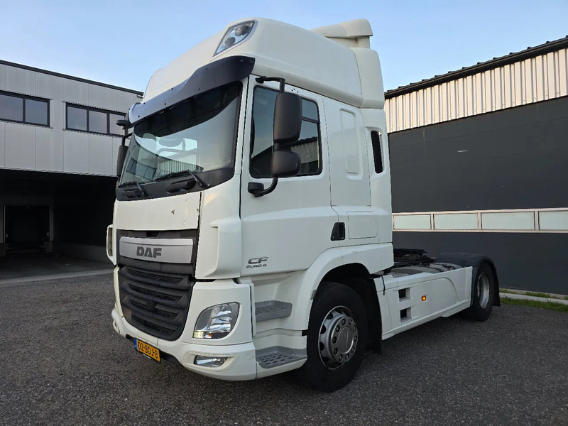 DAF CF Super Space Cabin - Vlačilec: slika 3 DAF CF Super Space Cabin - Vlačilec: slika 3