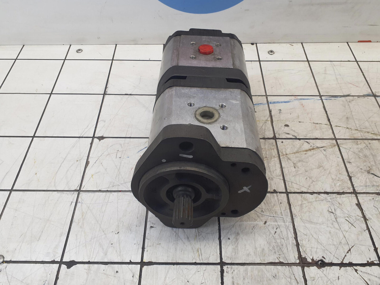 Bosch AC 205 dual gear pump - Hidravlična črpalka za Avtodvigalo: slika 2 Bosch AC 205 dual gear pump - Hidravlična črpalka za Avtodvigalo: slika 2