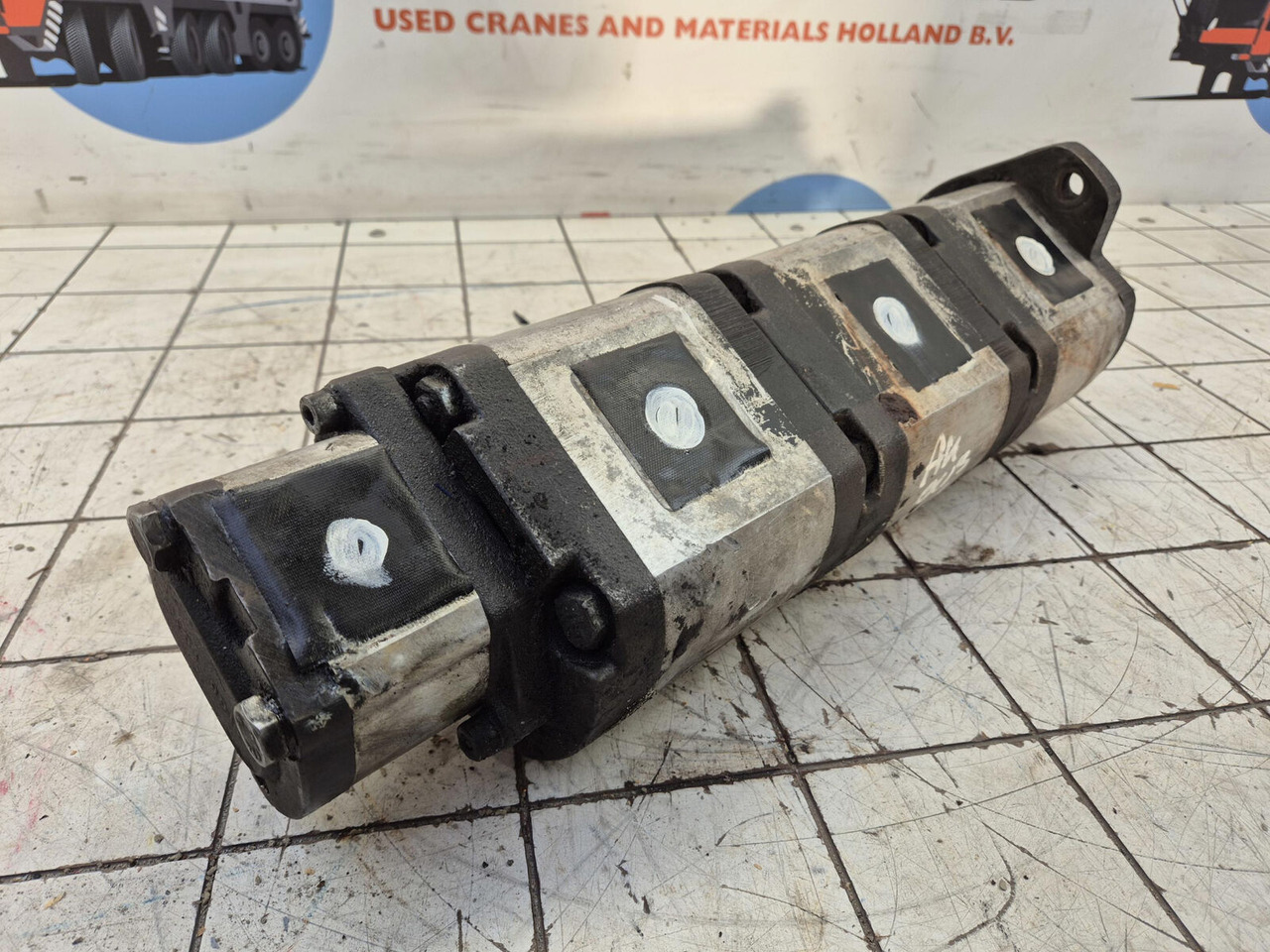 Bosch Bosch 4 way gear pump - Hidravlična črpalka za Žerjav: slika 3 Bosch Bosch 4 way gear pump - Hidravlična črpalka za Žerjav: slika 3