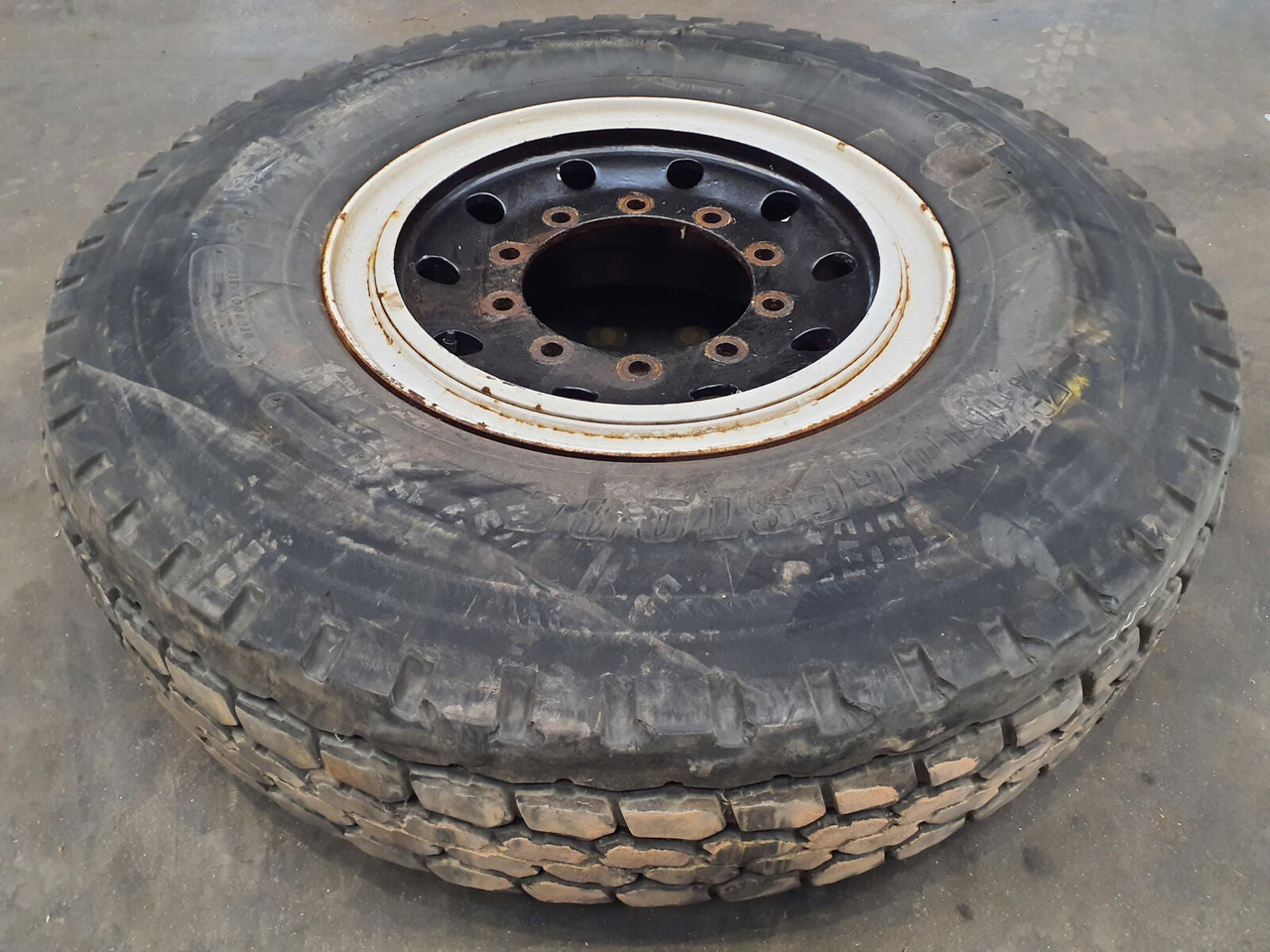 Bridgestone Wheel 385/95R25 10 4.7 3p - Kompletno kolo za Žerjav: slika 2 Bridgestone Wheel 385/95R25 10 4.7 3p - Kompletno kolo za Žerjav: slika 2