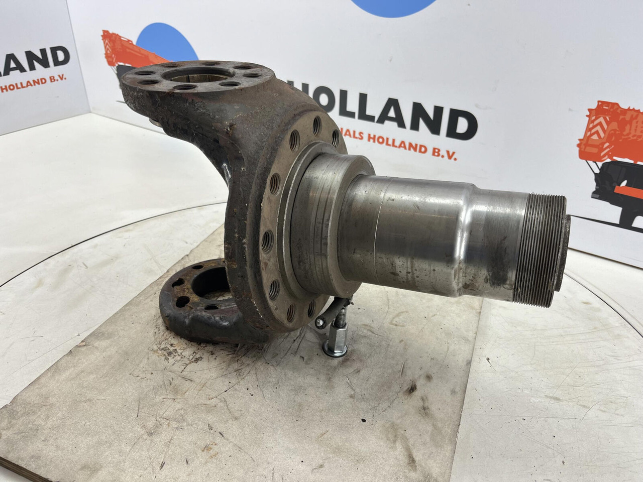 Gottwald Steering knuckle 12 holes axle 3 - Premnik za Avtodvigalo: slika 3 Gottwald Steering knuckle 12 holes axle 3 - Premnik za Avtodvigalo: slika 3