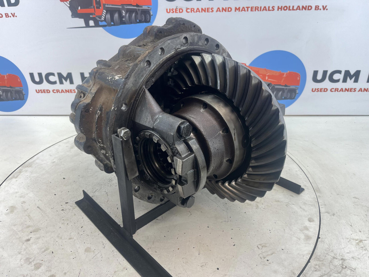 Gottwald mid differential 14x34 axle 4 - Diferencialni menjalnik za Žerjav: slika 1 Gottwald mid differential 14x34 axle 4 - Diferencialni menjalnik za Žerjav: slika 1