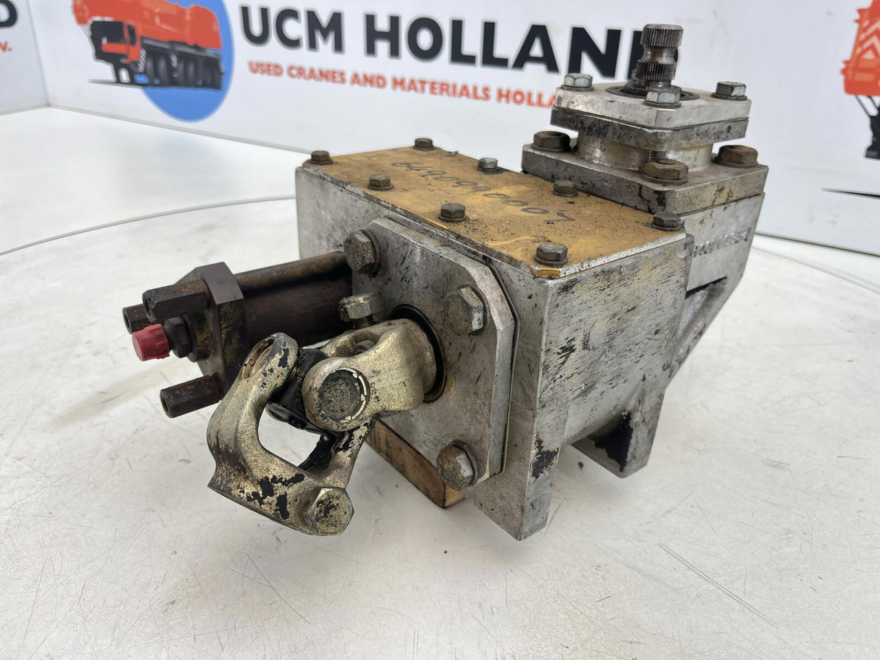 Grove AT 880 Steering box dual steer - Volanska letev za Avtodvigalo: slika 4 Grove AT 880 Steering box dual steer - Volanska letev za Avtodvigalo: slika 4