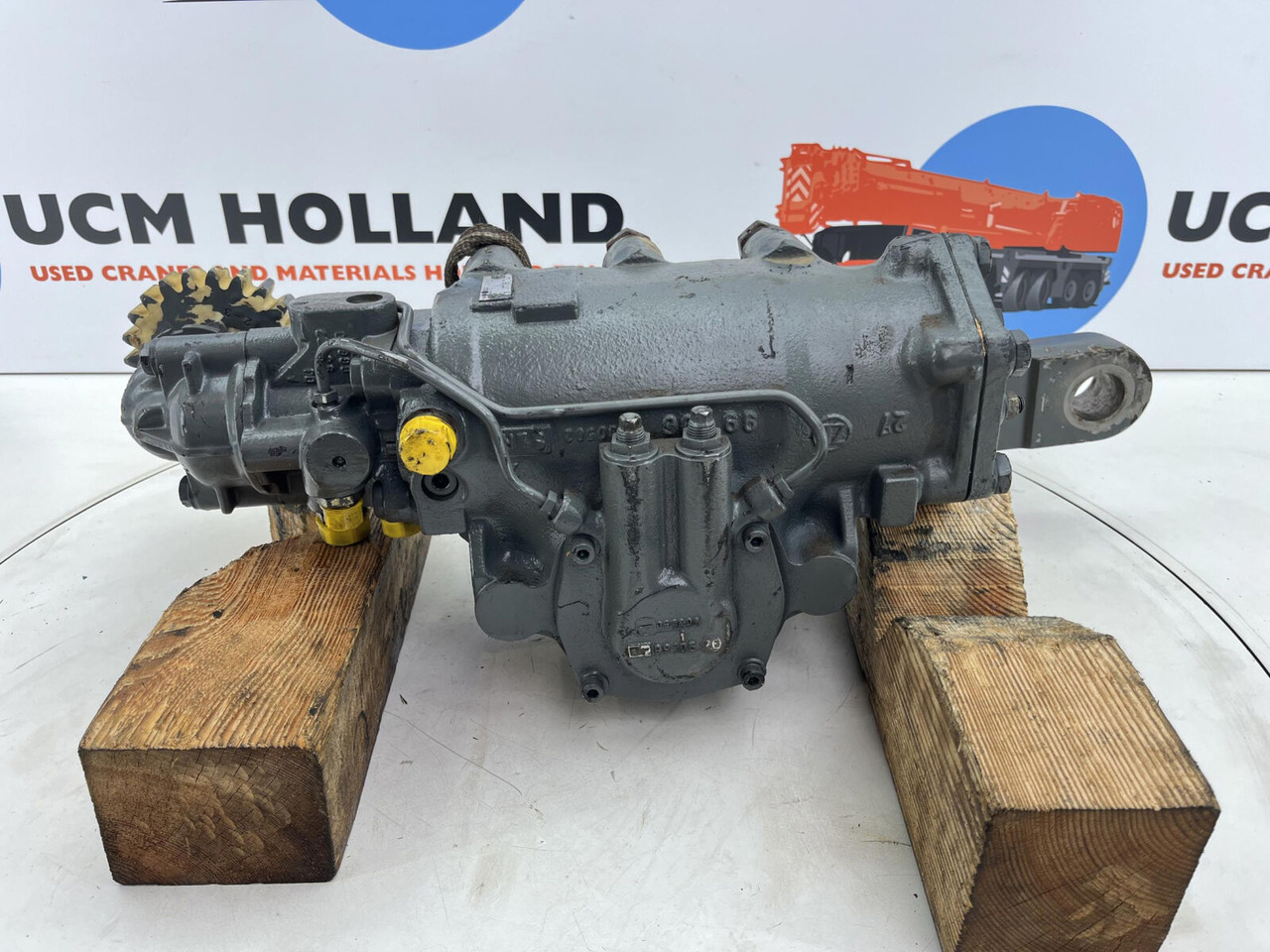 Grove GMK 2035 steering box - Volanska letev za Avtodvigalo: slika 5 Grove GMK 2035 steering box - Volanska letev za Avtodvigalo: slika 5