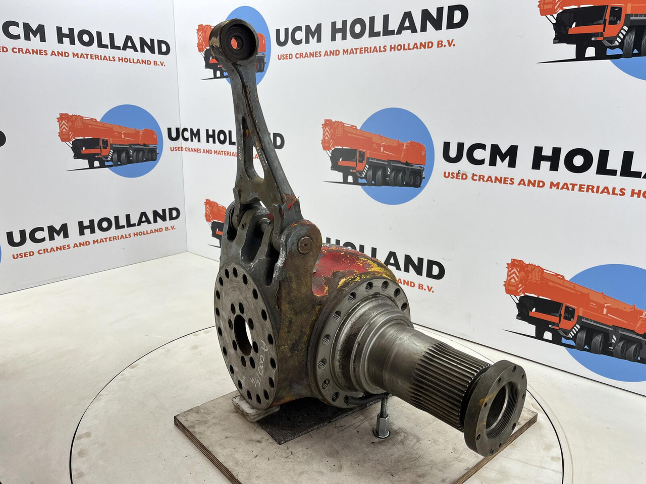Grove GMK 3050 Steering knuckle axle 1 and 2 left - Premnik za Avtodvigalo: slika 3 Grove GMK 3050 Steering knuckle axle 1 and 2 left - Premnik za Avtodvigalo: slika 3