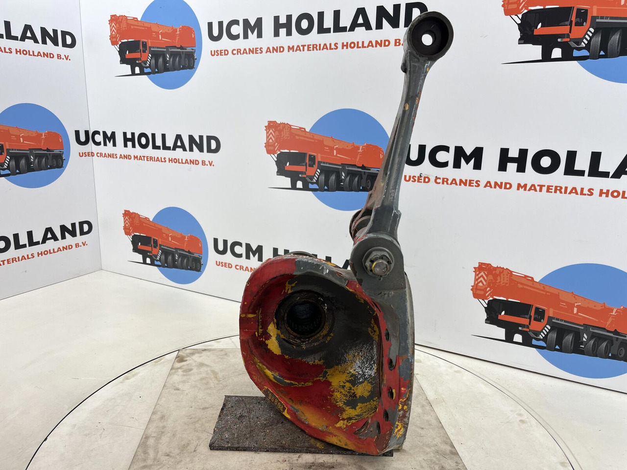 Grove GMK 3050 Steering knuckle axle 1 and 2 left - Premnik za Avtodvigalo: slika 5 Grove GMK 3050 Steering knuckle axle 1 and 2 left - Premnik za Avtodvigalo: slika 5
