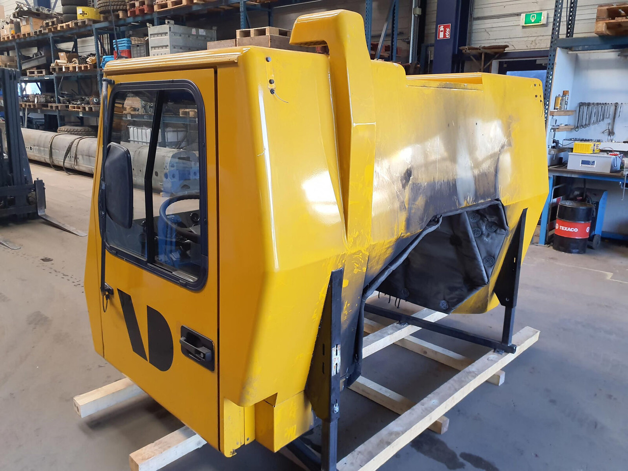 Grove GMK 3050 driver cabine complete - Kabina za Avtodvigalo: slika 4 Grove GMK 3050 driver cabine complete - Kabina za Avtodvigalo: slika 4
