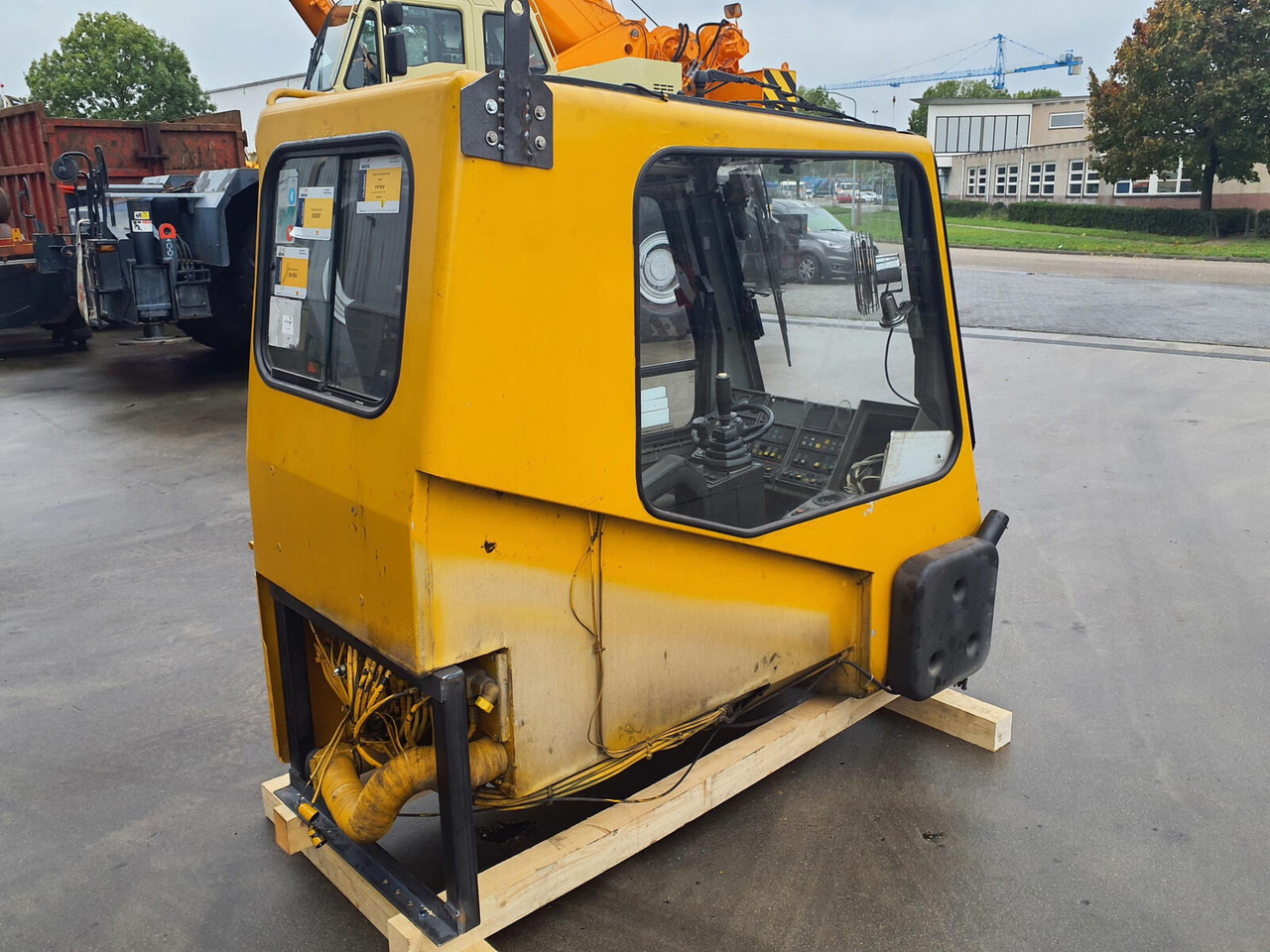 Grove GMK 3050 operators cab - Kabina za Avtodvigalo: slika 3 Grove GMK 3050 operators cab - Kabina za Avtodvigalo: slika 3