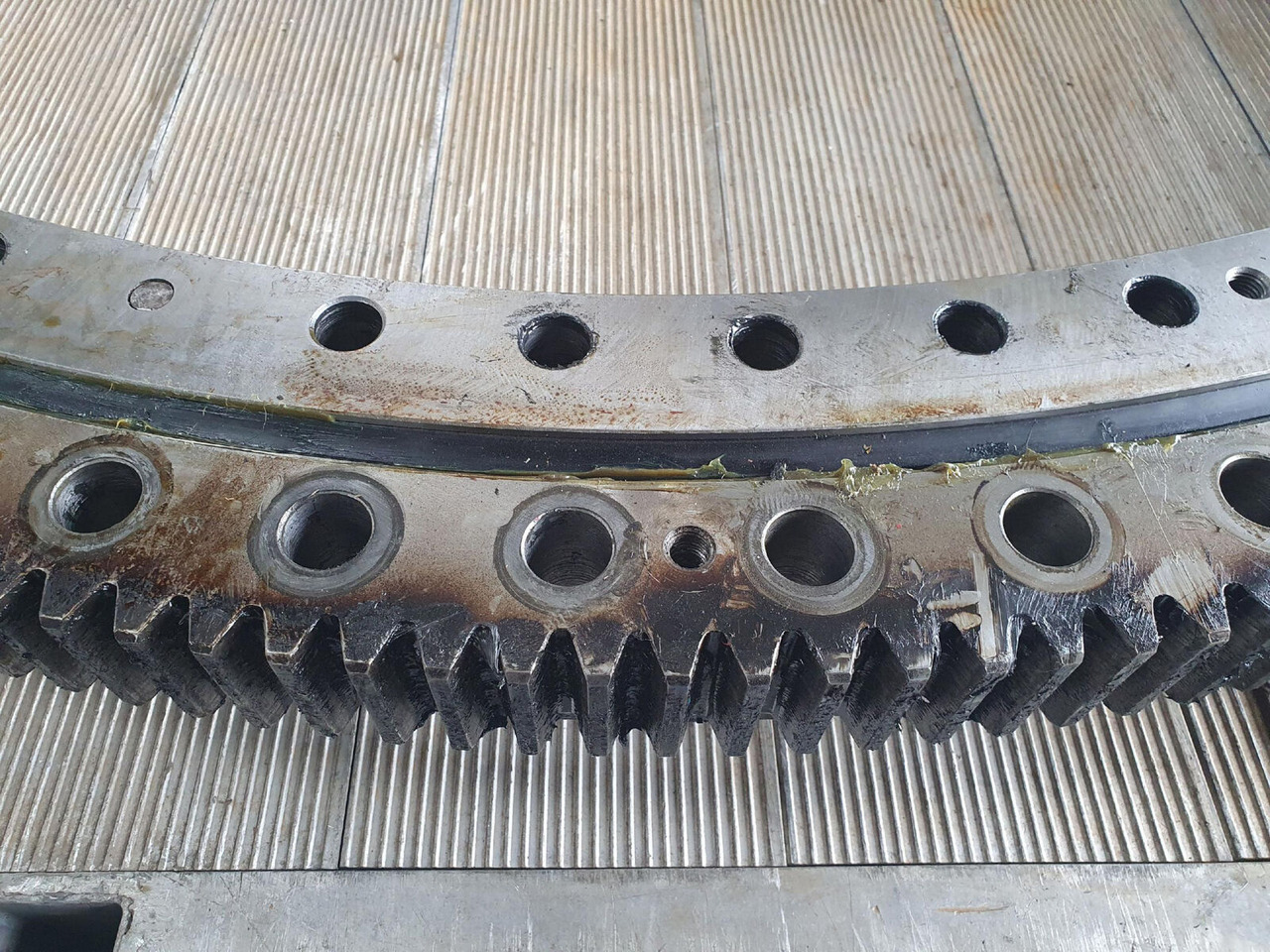 Grove GMK 4100L slewing gear - Pokrivni obroč za Avtodvigalo: slika 2 Grove GMK 4100L slewing gear - Pokrivni obroč za Avtodvigalo: slika 2