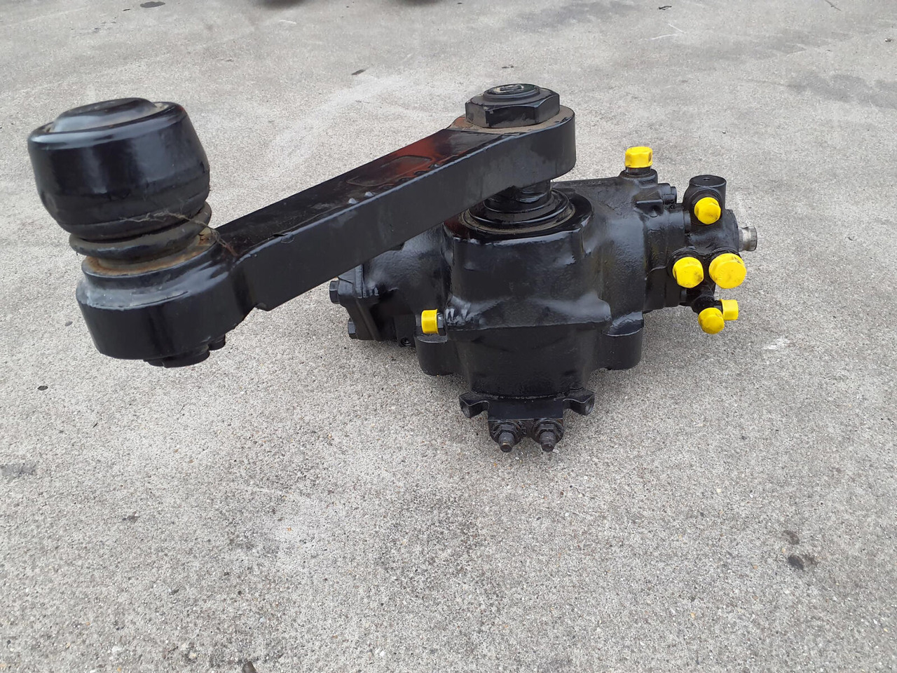 Grove GMK 6400 steering box servocom-zf - Volanska letev za Avtodvigalo: slika 4 Grove GMK 6400 steering box servocom-zf - Volanska letev za Avtodvigalo: slika 4