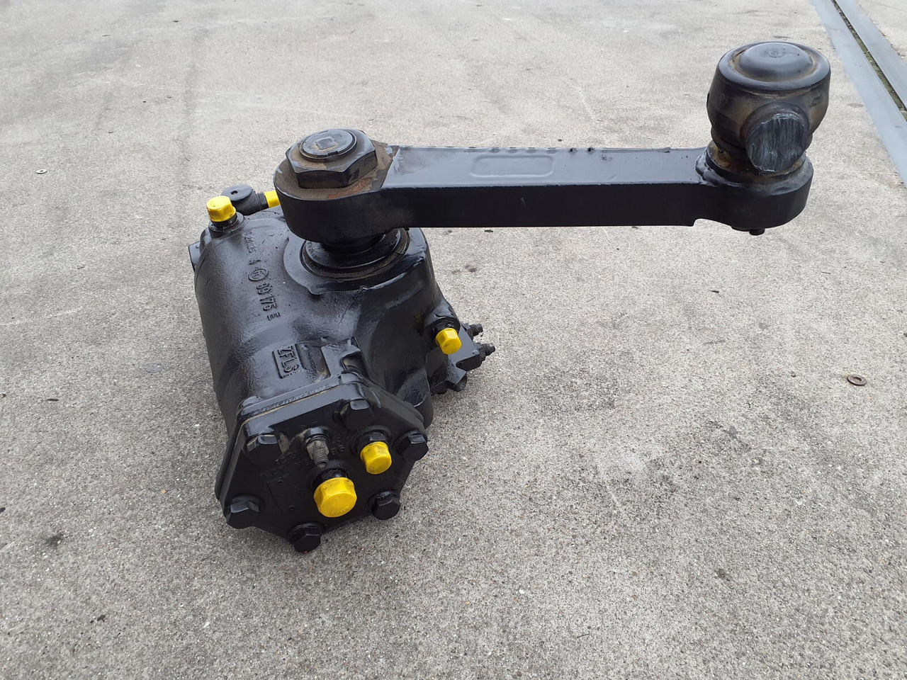 Grove GMK 6400 steering box servocom-zf - Volanska letev za Avtodvigalo: slika 5 Grove GMK 6400 steering box servocom-zf - Volanska letev za Avtodvigalo: slika 5