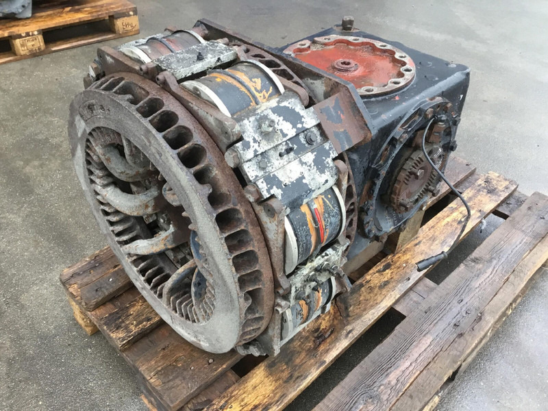 Grove Kessler Grove GMK 5100 diff box axle 5 - Menjalnik za Žerjav: slika 4 Grove Kessler Grove GMK 5100 diff box axle 5 - Menjalnik za Žerjav: slika 4