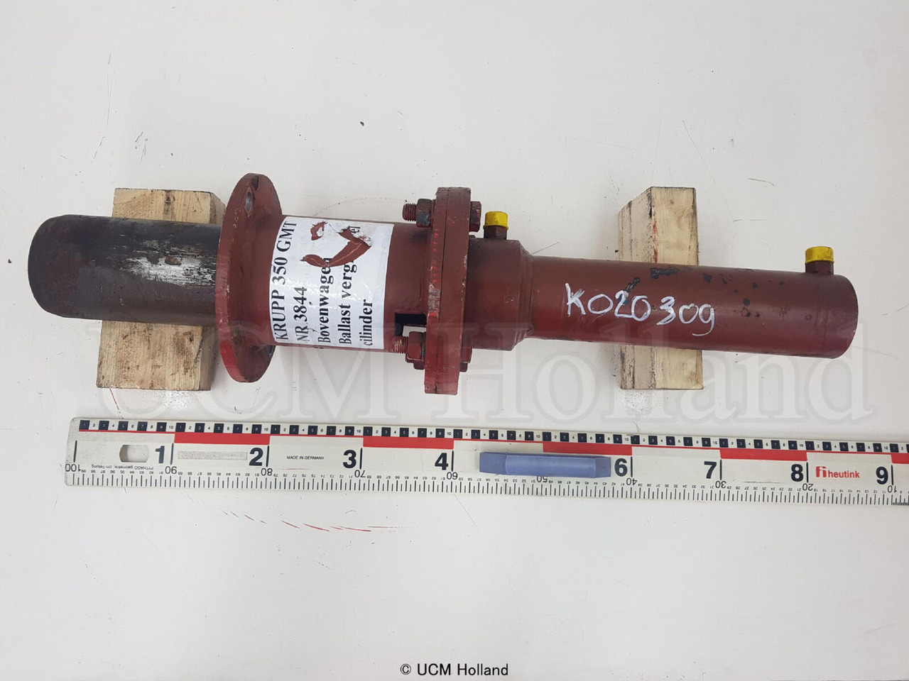 Krupp 350 GMT counterweight locking cylinder - Hidravlični cilinder za Avtodvigalo: slika 1 Krupp 350 GMT counterweight locking cylinder - Hidravlični cilinder za Avtodvigalo: slika 1