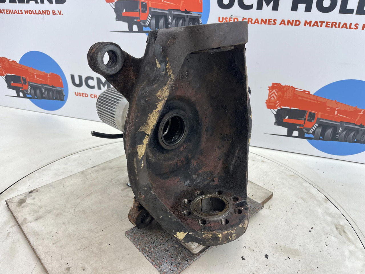 Krupp 70 GMT Steering knuckle axle 1 - Premnik za Avtodvigalo: slika 4 Krupp 70 GMT Steering knuckle axle 1 - Premnik za Avtodvigalo: slika 4