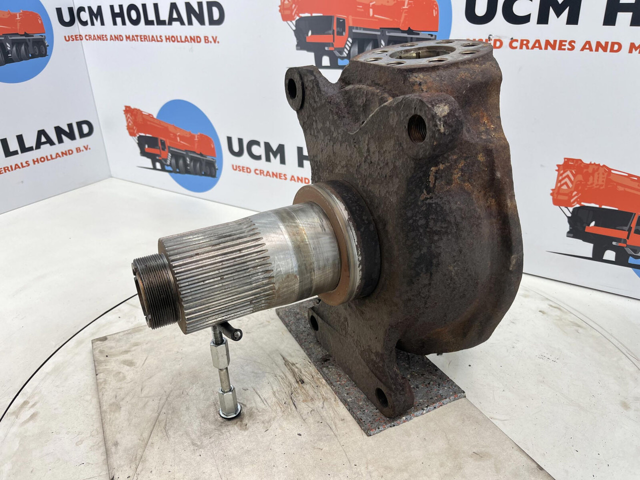 Krupp 70 GMT Steering knuckle axle 2 - Premnik za Avtodvigalo: slika 1 Krupp 70 GMT Steering knuckle axle 2 - Premnik za Avtodvigalo: slika 1