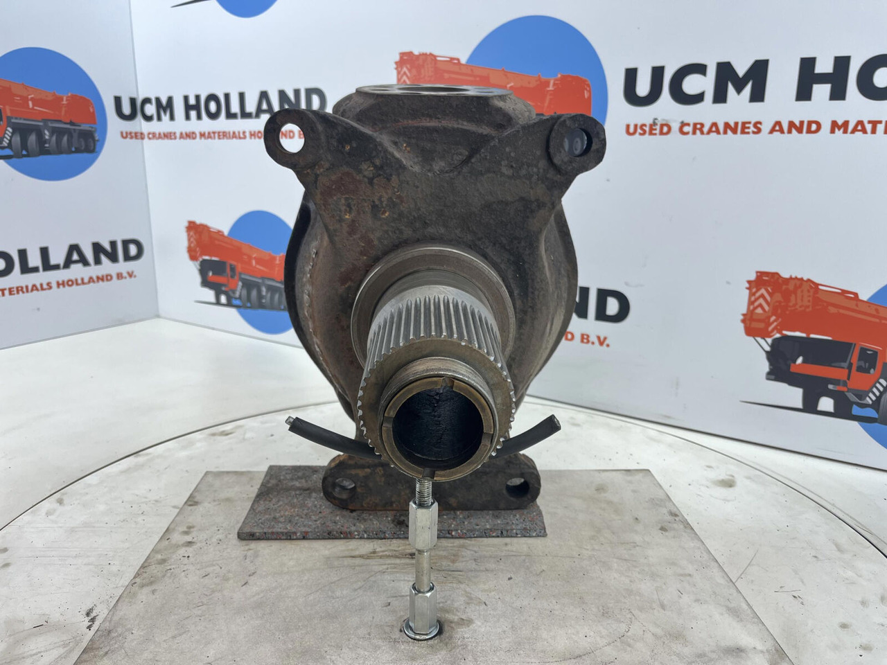 Krupp 70 GMT Steering knuckle axle 2 - Premnik za Avtodvigalo: slika 2 Krupp 70 GMT Steering knuckle axle 2 - Premnik za Avtodvigalo: slika 2