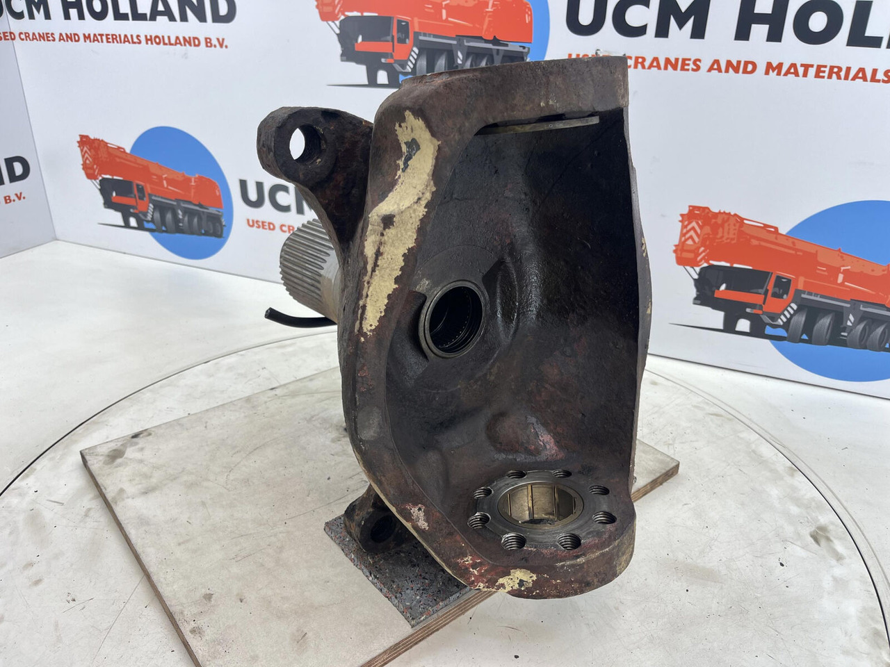 Krupp 70 GMT Steering knuckle axle 2 - Premnik za Avtodvigalo: slika 4 Krupp 70 GMT Steering knuckle axle 2 - Premnik za Avtodvigalo: slika 4