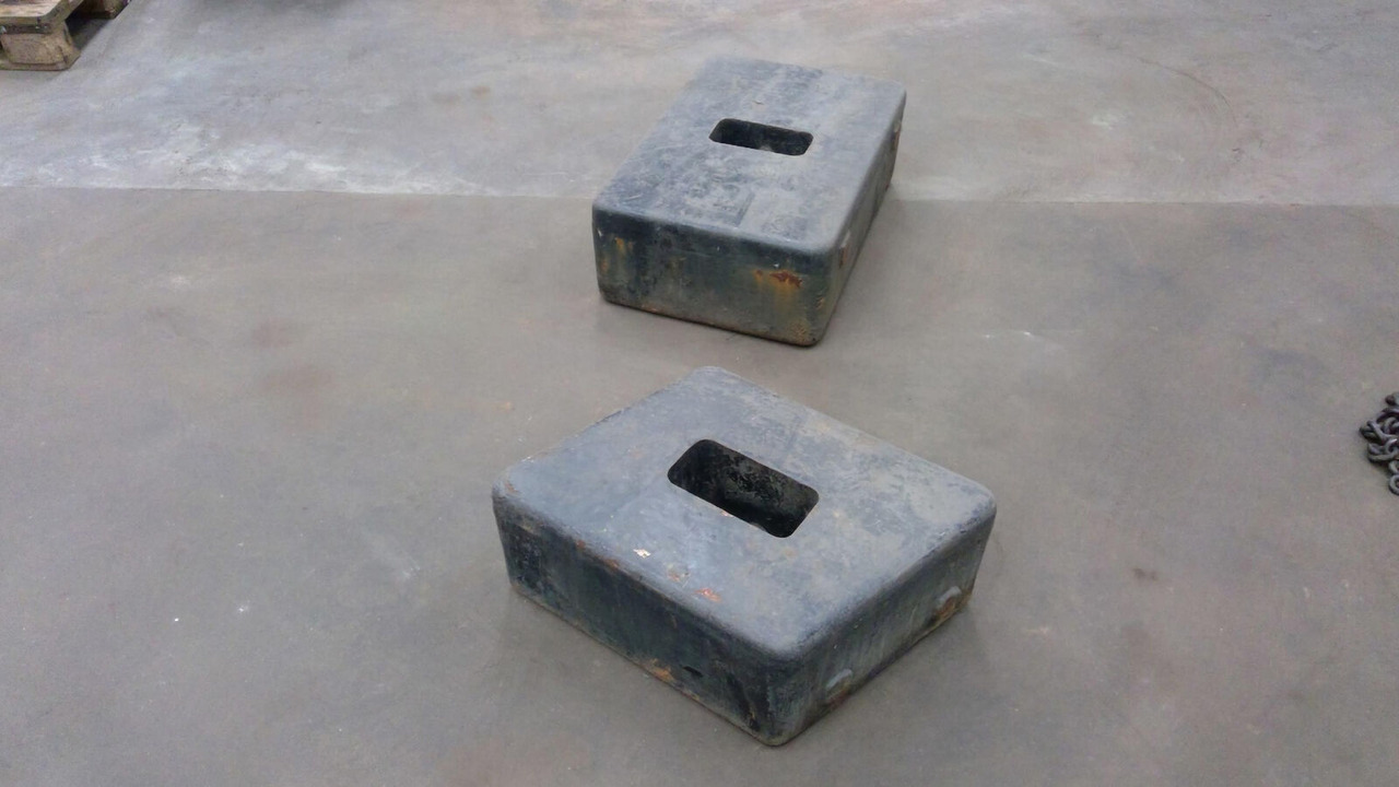 Krupp 70 GMT counterweight - Protiutež za Avtodvigalo: slika 2 Krupp 70 GMT counterweight - Protiutež za Avtodvigalo: slika 2