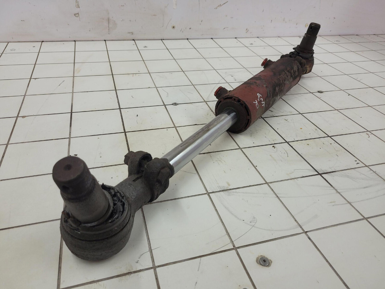 Krupp 70 GMT steering cylinder - Hidravlični cilinder za Avtodvigalo: slika 2 Krupp 70 GMT steering cylinder - Hidravlični cilinder za Avtodvigalo: slika 2