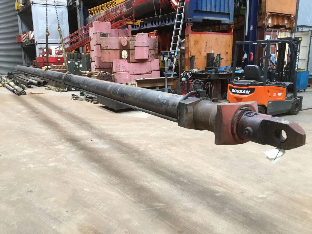 Krupp 8350 GMT telescopic cylinder - Hidravlični cilinder za Avtodvigalo: slika 2 Krupp 8350 GMT telescopic cylinder - Hidravlični cilinder za Avtodvigalo: slika 2