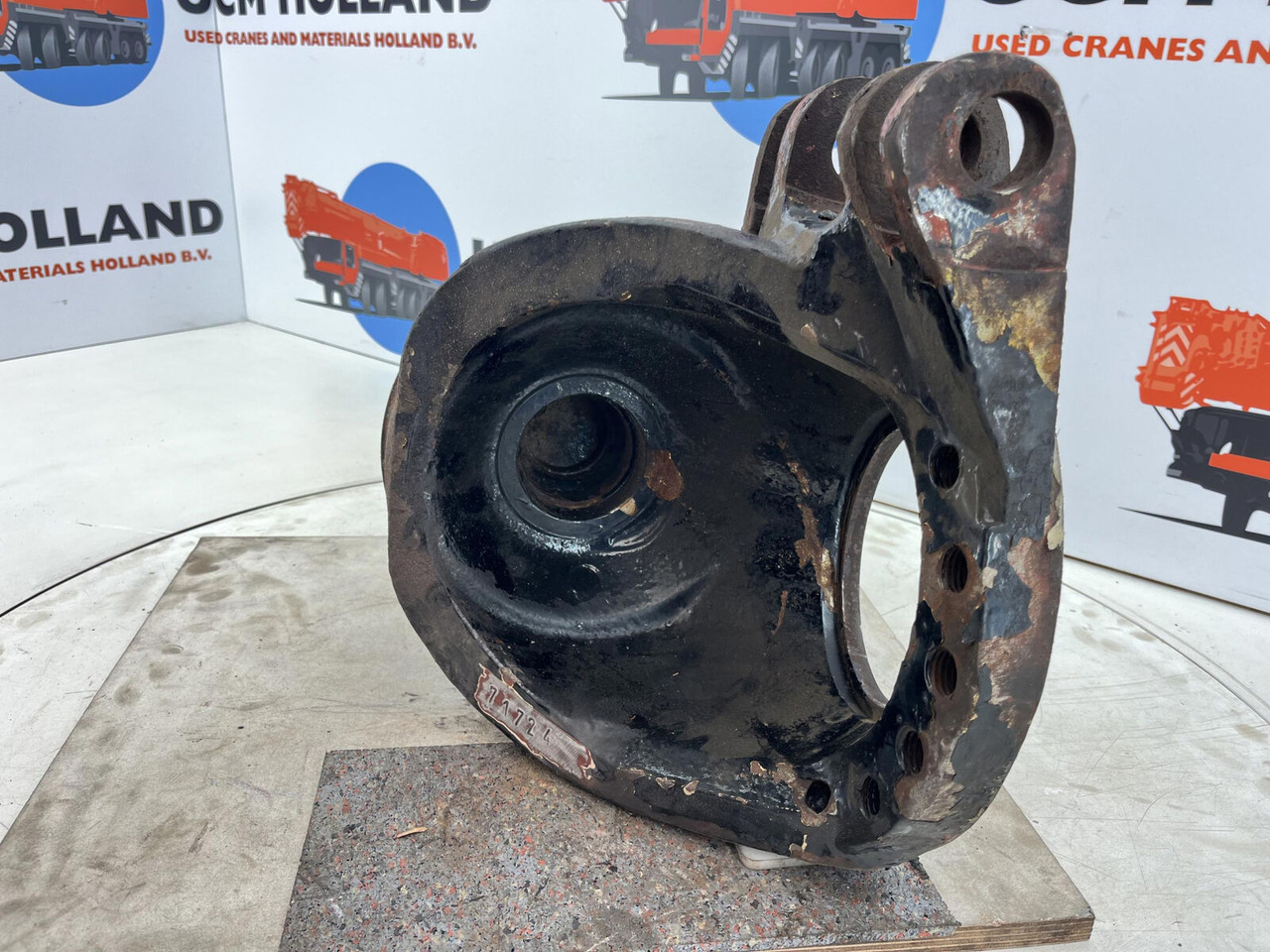 Krupp KMK 3045 Steering knuckle 16 holes - Premnik za Avtodvigalo: slika 5 Krupp KMK 3045 Steering knuckle 16 holes - Premnik za Avtodvigalo: slika 5