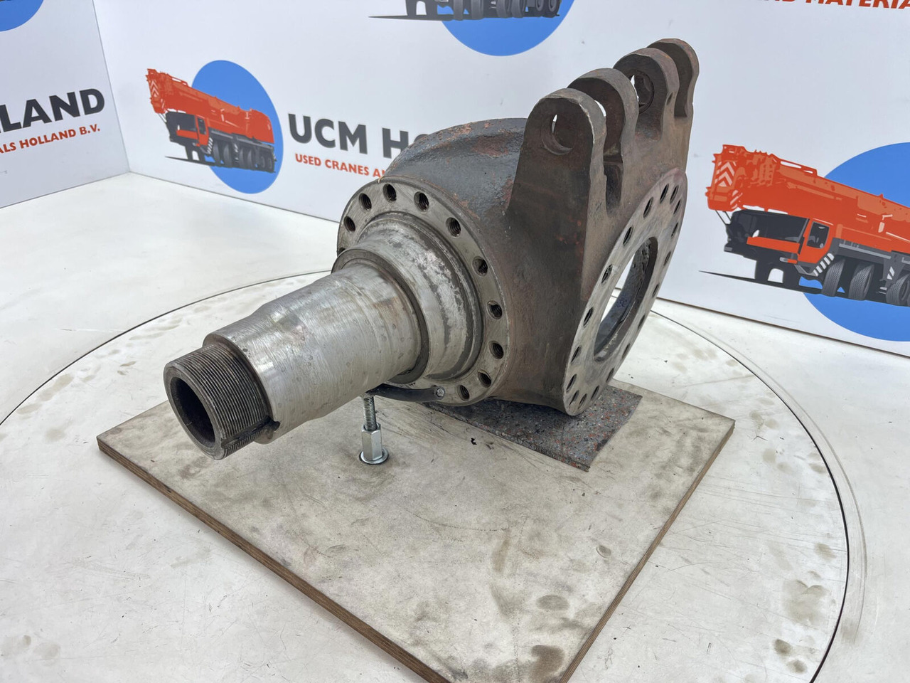 Krupp KMK 3045 Steering knuckle 16 holes - Premnik za Avtodvigalo: slika 1 Krupp KMK 3045 Steering knuckle 16 holes - Premnik za Avtodvigalo: slika 1