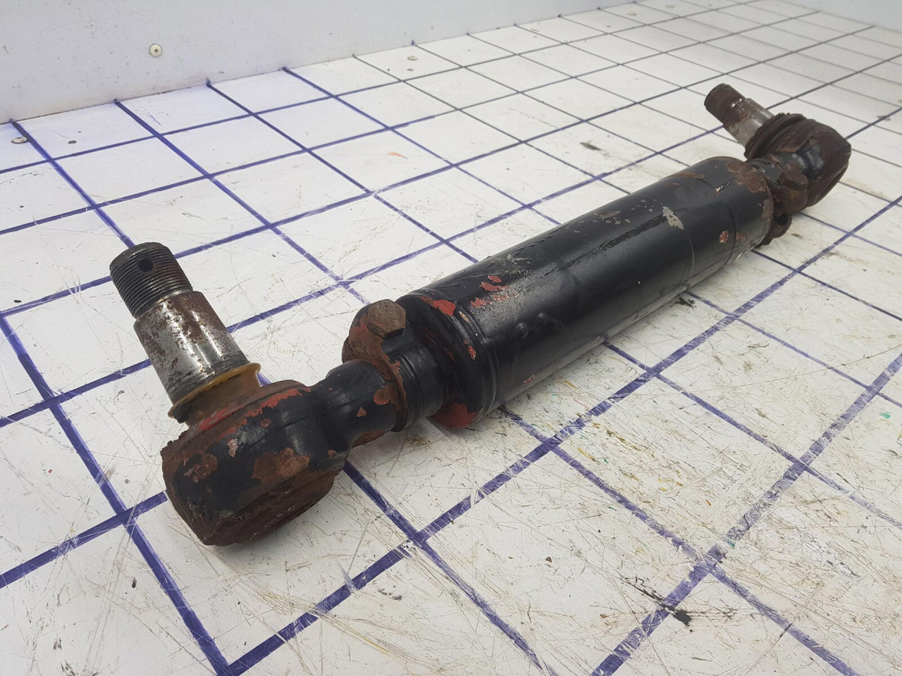 Krupp KMK 3045 steering cylinder - Hidravlični cilinder za Avtodvigalo: slika 4 Krupp KMK 3045 steering cylinder - Hidravlični cilinder za Avtodvigalo: slika 4